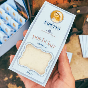 INPETTO - Fior di sale naturale - Nachfüllpack 150gr. - feinkostinpetto - Delikatessen, Feinkost, feinkostinpetto, Fior Die Sale, Fleur de sel, inpetto, inpetto-feinkost, inpettofeinkost, Mediterrane Küche, Salz - inpetto.shop inpetto feinkostinpetto